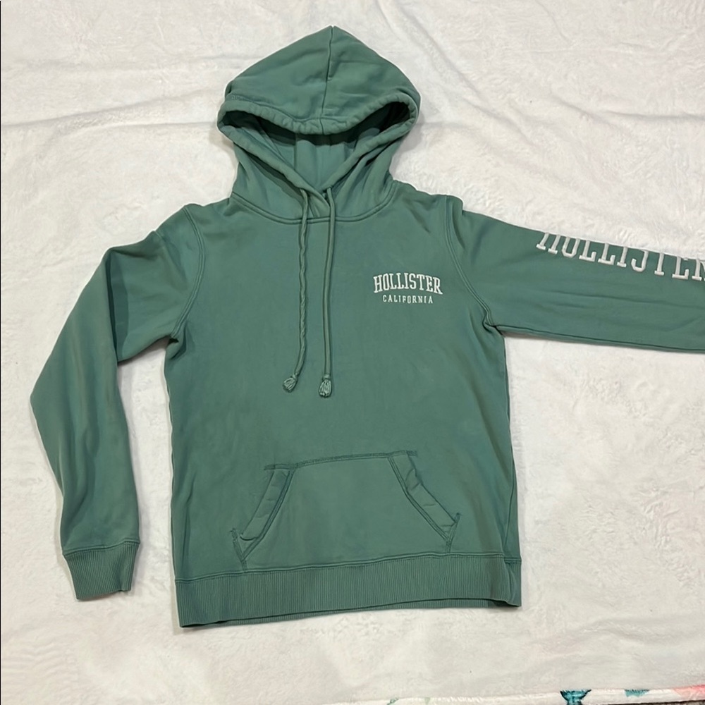 Hollister Green Women’s Hoodie